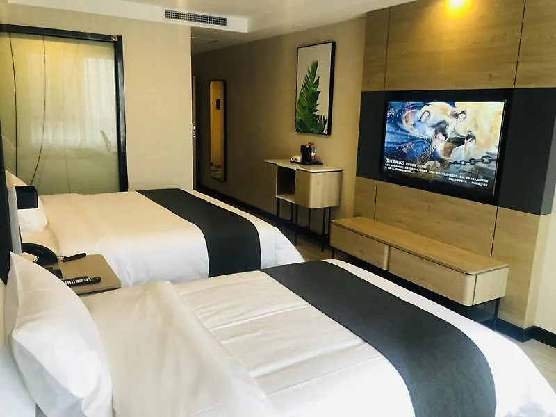 Thank Inn Plus Jiaozuo Mengzhou Sangpo Times New Town Hotel