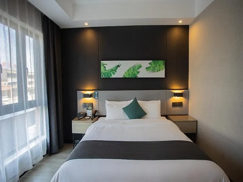 Thank Inn Plus Jiaozuo Mengzhou Sangpo Times New Town Hotel