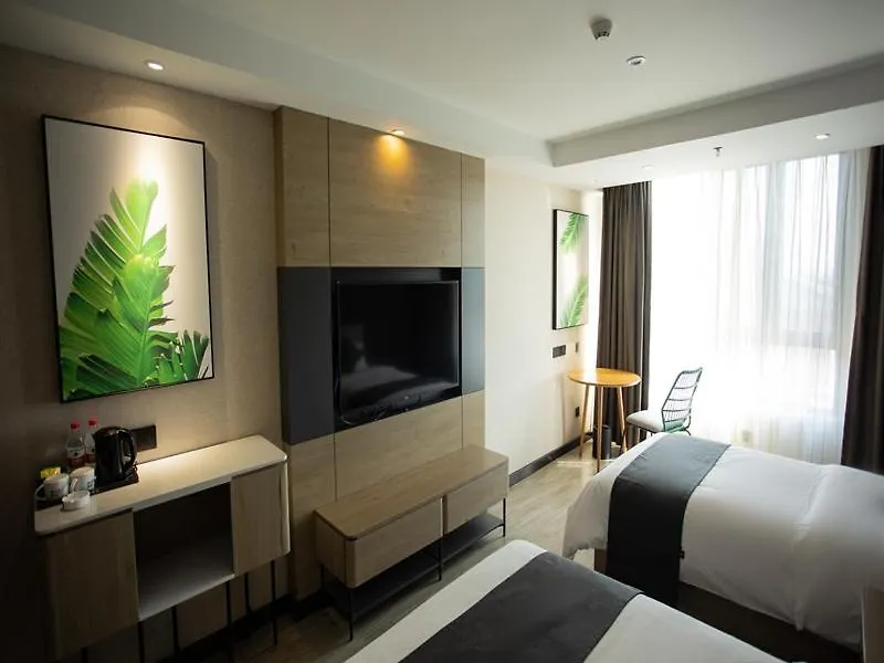 Thank Inn Plus Jiaozuo Mengzhou Sangpo Times New Town Hotel