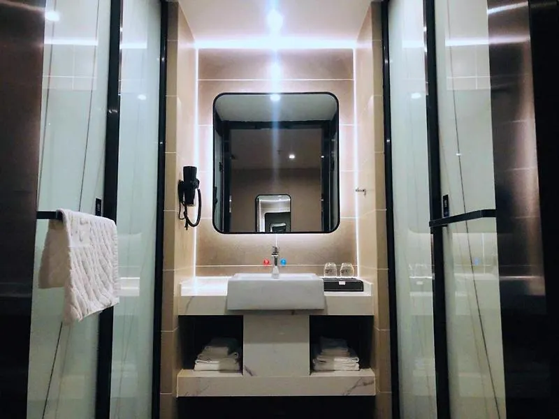 ** Hotel Thank Inn Plus Jiaozuo Mengzhou Sangpo Times New Town China